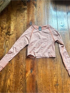 Victoria Secret Pink Active Crop Top